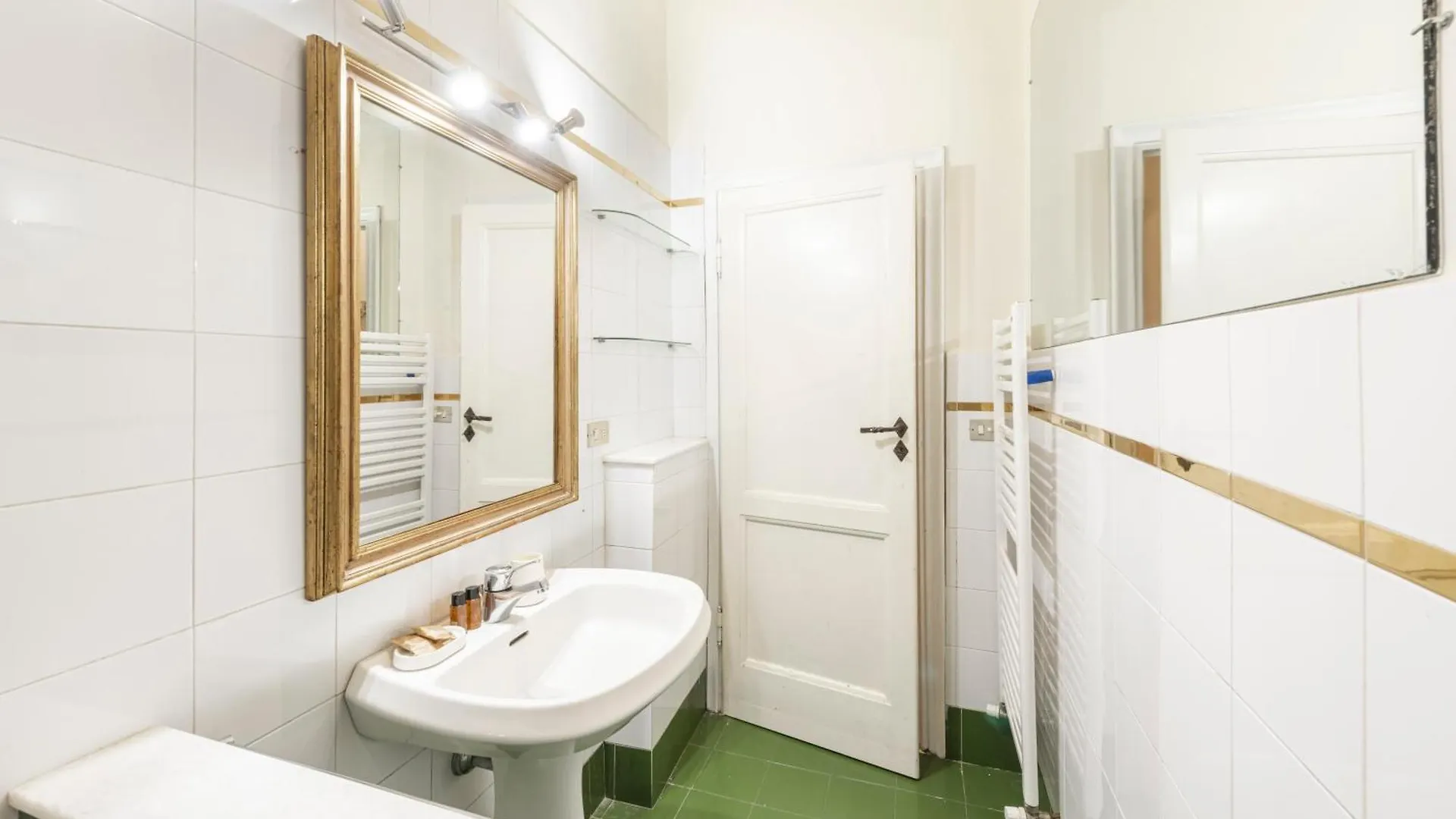 Santa Croce Retreat By Mmega Apartment Florence