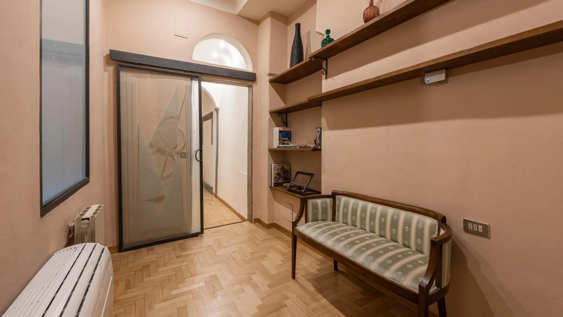 Santa Croce Retreat By Mmega Apartment Florence